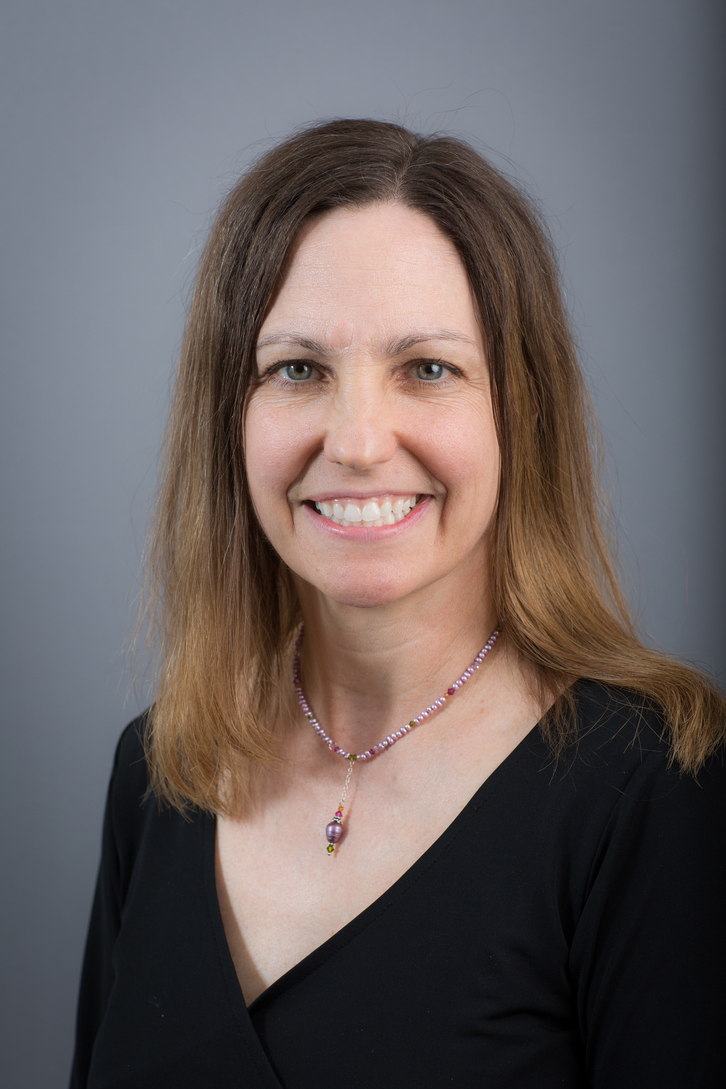 Joy Mockbee Headshot